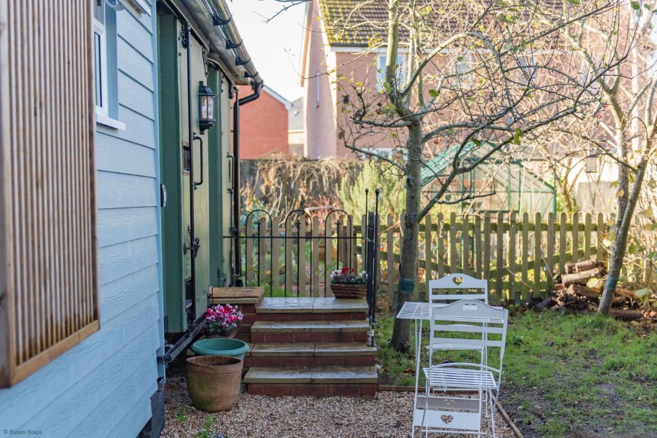 Plumcot Halt By Bloom Stays Canterbury Exteriér fotografie